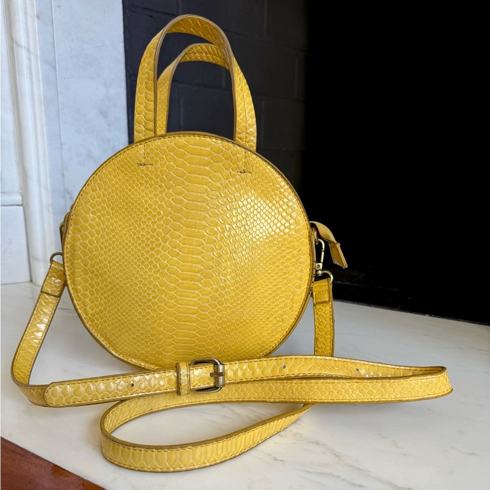 Anthropologie Street Level croc embossed round purse golden Yellow Women Handbag